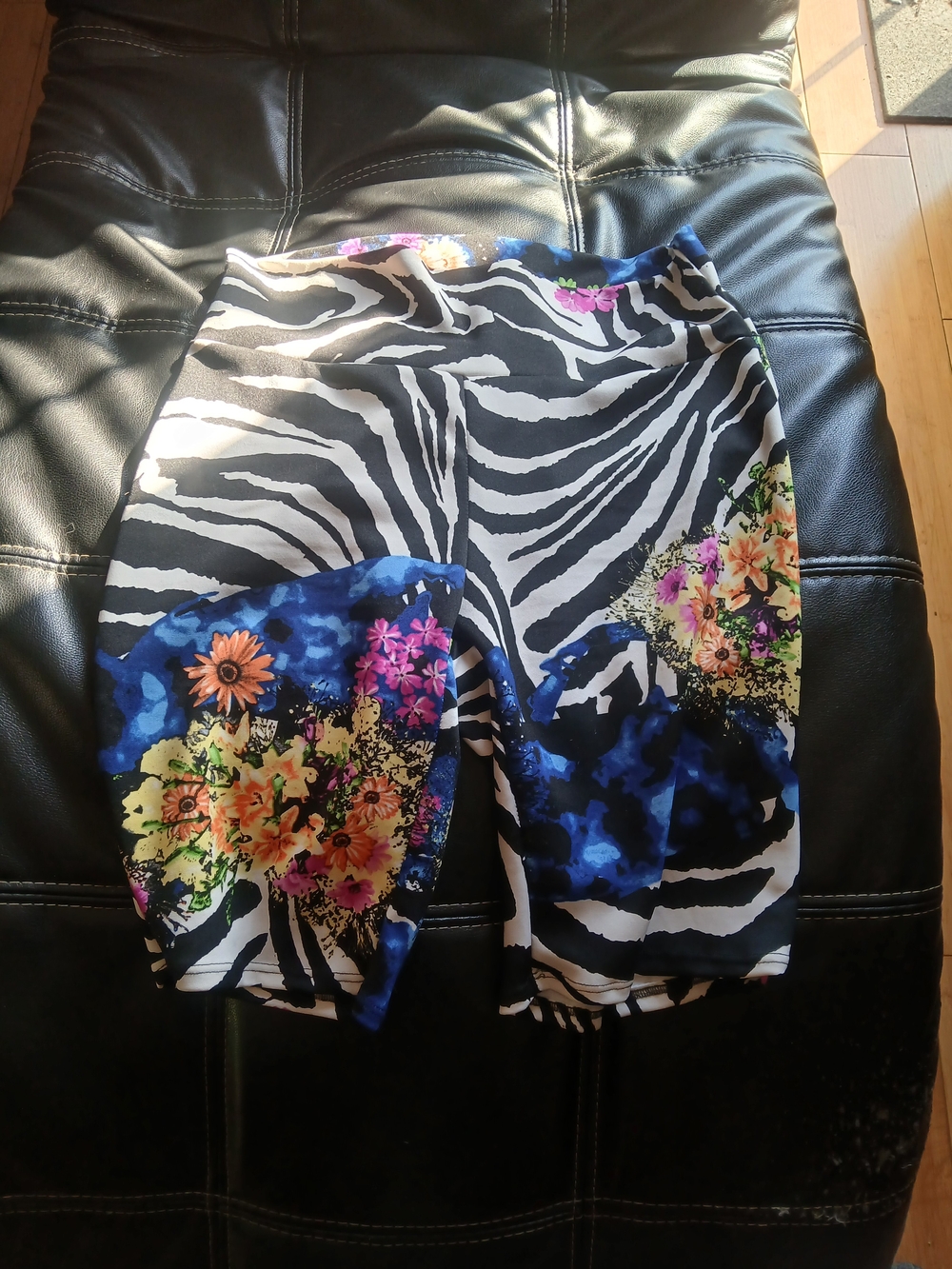Floral Zebra Print Women's Shorts - Black & Blue